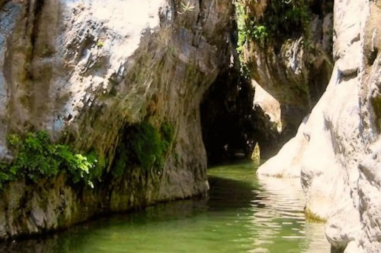 Playa Sin Aglomeraciones, Tarifas Especiales Cerca De Puerto Banus 埃斯特波纳 0*,  西班牙