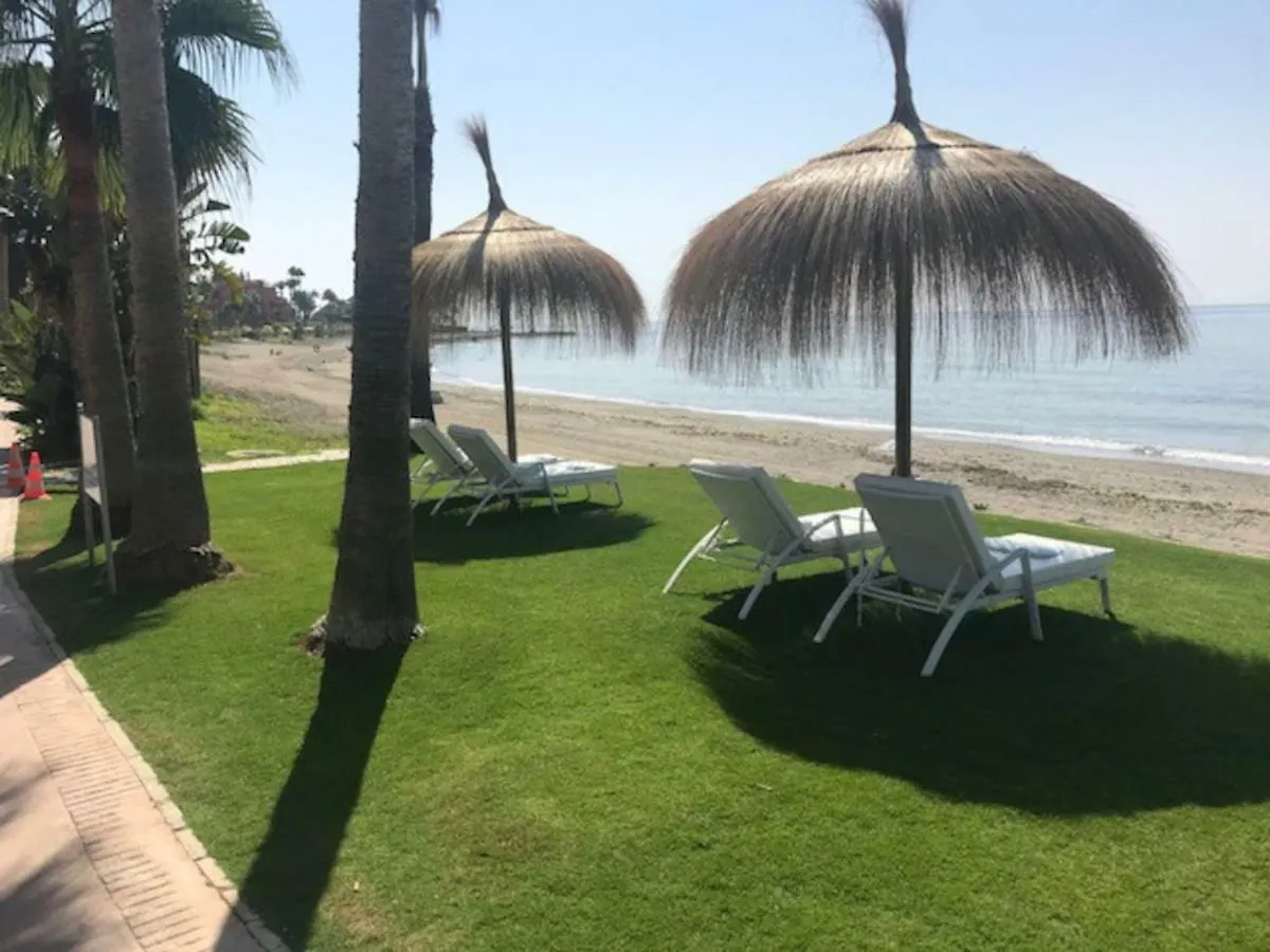 Playa Sin Aglomeraciones, Tarifas Especiales Cerca De Puerto Banus Estepona Apartment