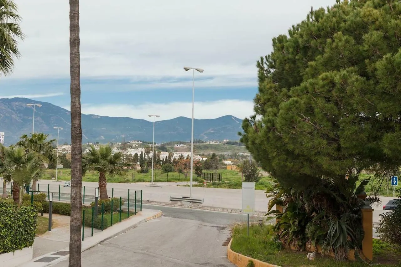 Playa Sin Aglomeraciones, Tarifas Especiales Cerca De Puerto Banus Estepona 0*,